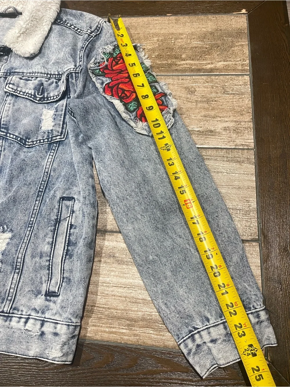 MCMLXXD VIII Contender Brand Men’s Distressed Sherpa Collar Denim Jacket Size M